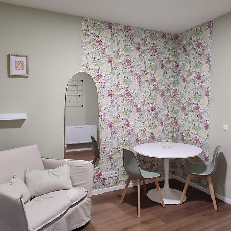 Leeuwerik Studio Apartment แอนต์เวิร์ป ภายนอก รูปภาพ