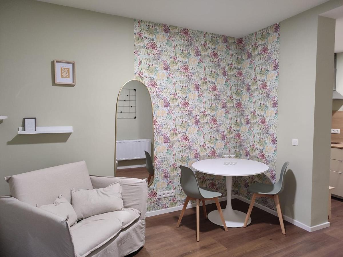 Leeuwerik Studio Apartment แอนต์เวิร์ป ภายนอก รูปภาพ